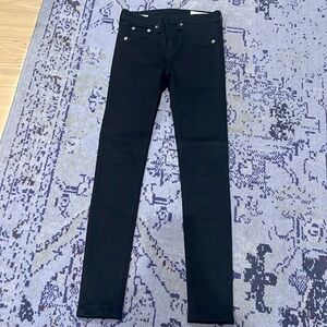 Black skinny jeans